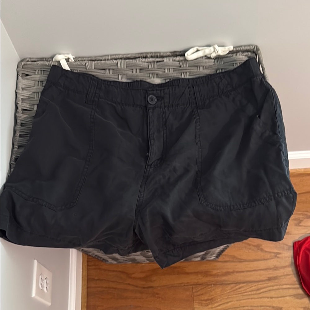 Black Cargo Shorts with Classic Design